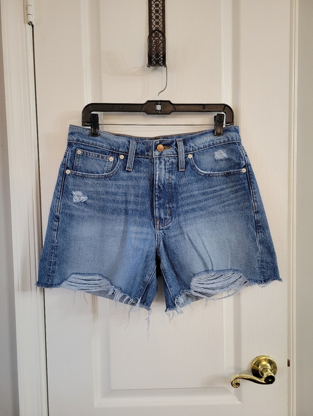 Madewell Relaxed Mid Length Denim Shorts in Brockport Wash Size 27 Distressed